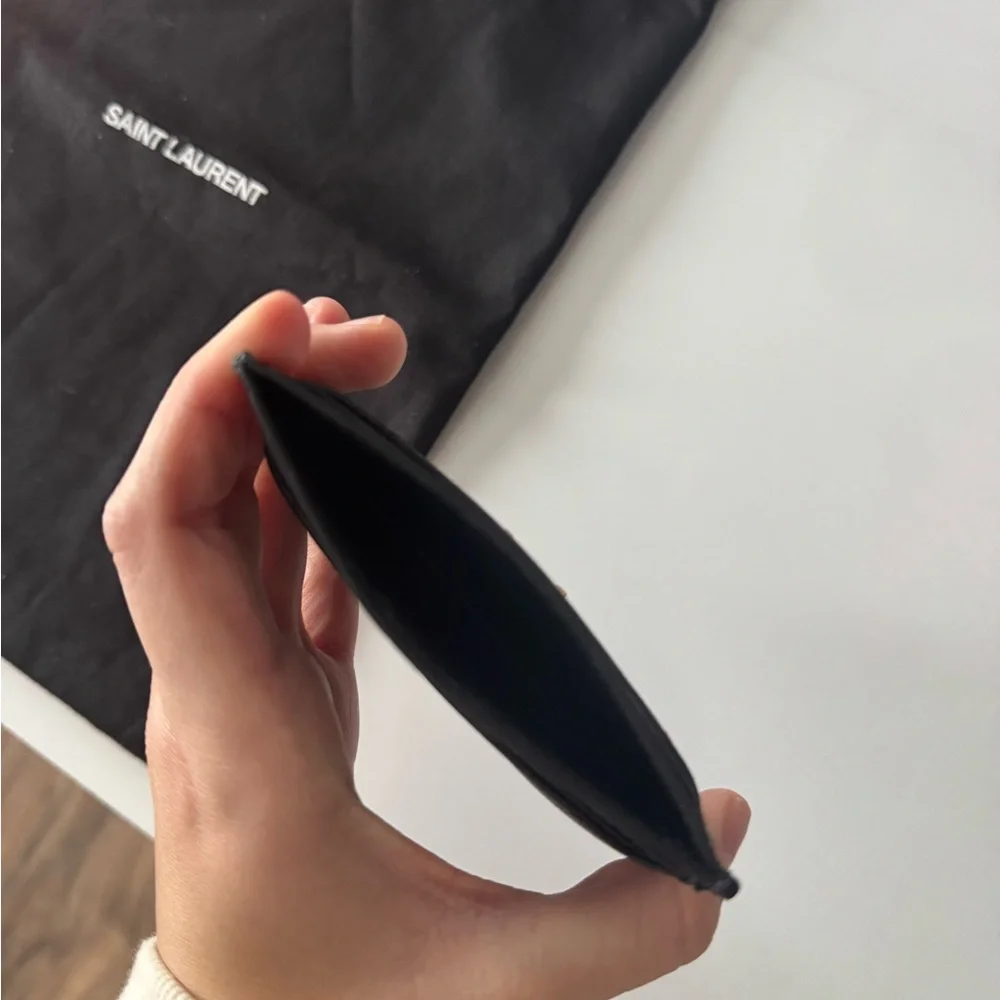 Yves Saint Laurent Quilted Black Card Holder with Gold Logo - Picture 4 of 4